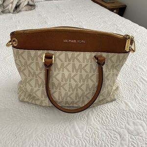 Michael Kors Logo purse